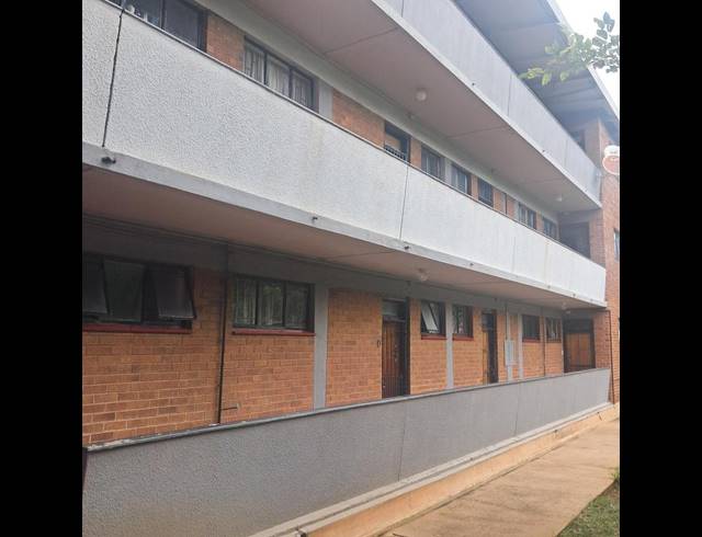 1 BEDROOM APARTMENT FOR SALE IN PRETORIA WEST